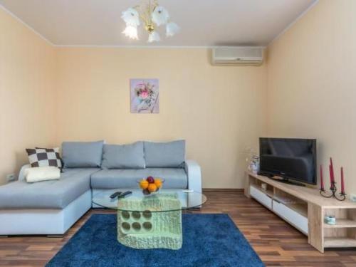 Apartment mit Terrasse by Interhome