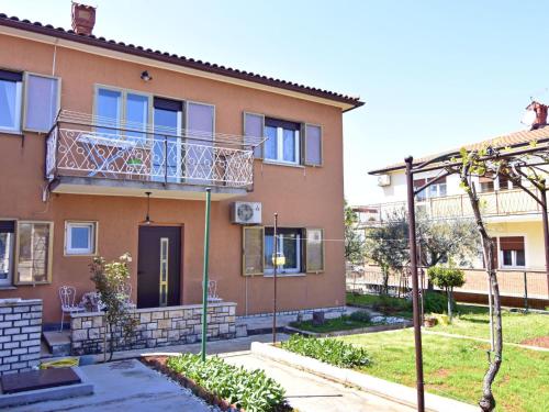 Apartment ALEX 3 by Interhome