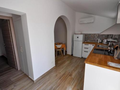 Apartment Vera by Interhome