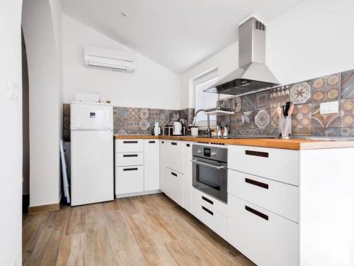 Apartment Vera by Interhome