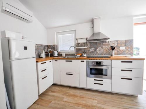 Apartment Vera by Interhome