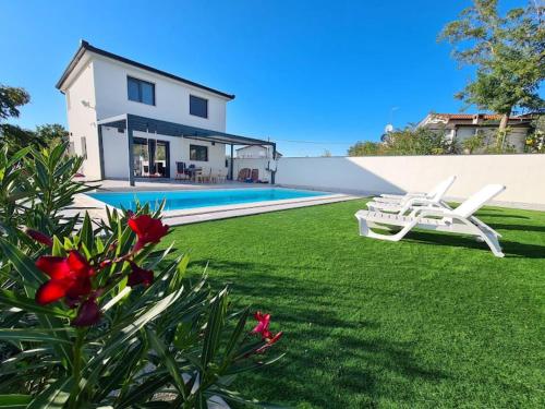 Holiday Home Vila Oliva Štrika by Interhome