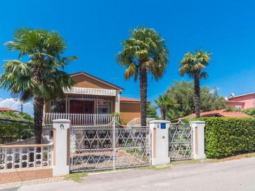 Apartment Studio Dragica- nahe Meer und Strand- mit WLAN by Interhome