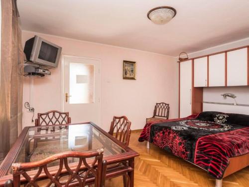 Apartment Studio Dragica- nahe Meer und Strand- mit WLAN by Interhome