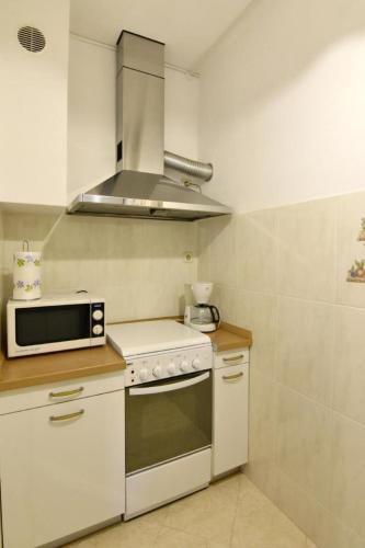 Apartment Vlado Wohnung in der Nähe des Meeres by Interhome