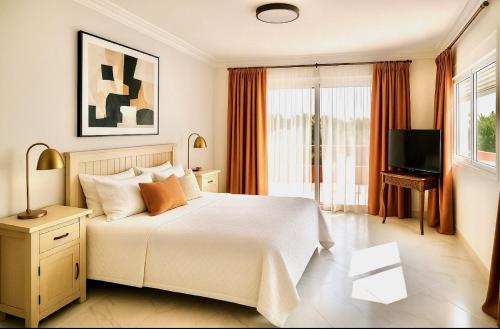 Villa Puerto Banus Private pool and Garden