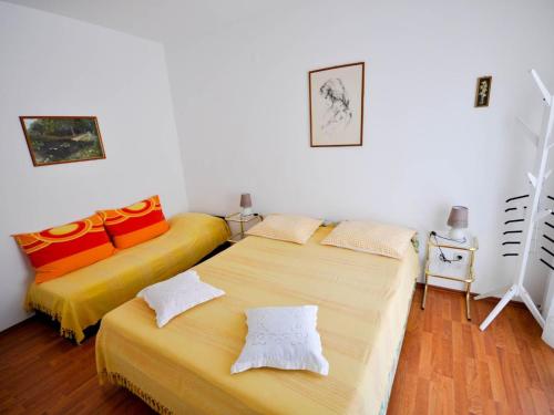 Apartment Mira A2 mit Balkon by Interhome