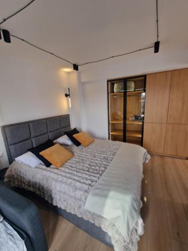 Athens Center Apartment with Private Jacuzzi