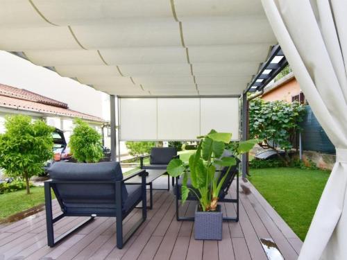 Apartment Wohnung in Umag mit Privatem Grill by Interhome
