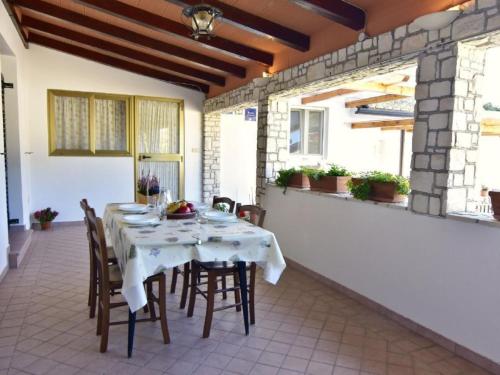 Holiday Home Anna by Interhome