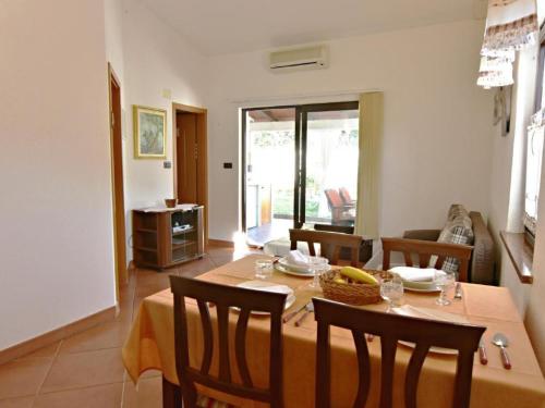 Apartment Vedrana 3 TAVERNA by Interhome