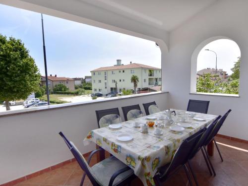 Apartment Danica 6-2 by Interhome