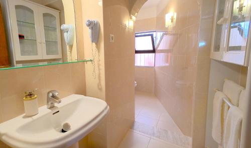 CH 1 e 2 Two Apartments Up To 10 Guests Casa da Horta, T1 & T2