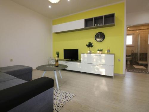 Holiday Home Melisa 8 by Interhome