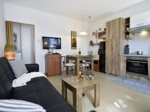 Apartment Martina B4 by Interhome
