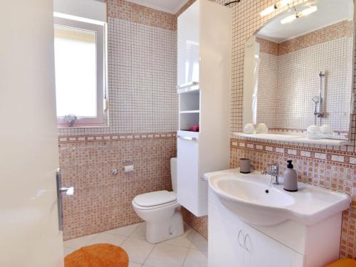 Apartment Martina B4 by Interhome