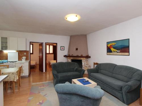 Apartment Nette Ferienwohnung in Rovinj mit Offenem Kamin by Interhome