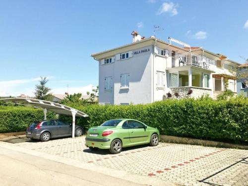 Apartment Wohnung in Zambratija mit Gemeinsamem Grill by Interhome