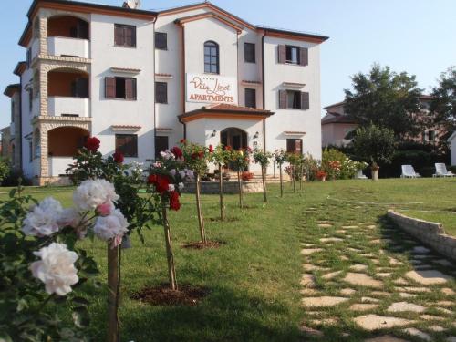 Apartment Villa Linet 2- by Interhome