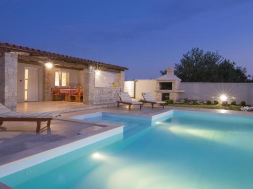 Holiday Home Georgine by Interhome