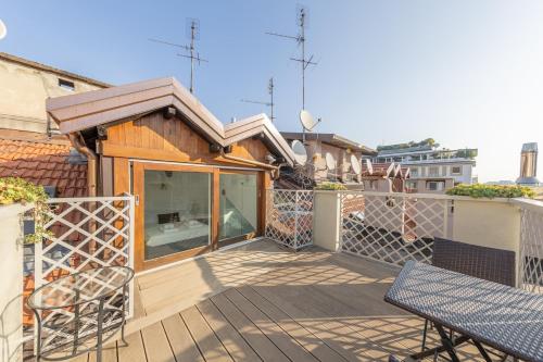 Terrazza di lusso in Porta Venezia, 1bdr con AC