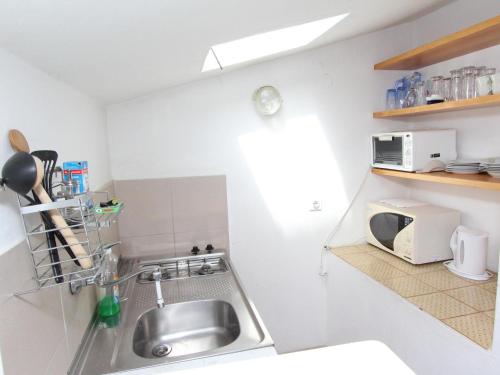 Apartment Ap Lora 4 by Interhome