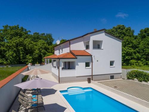 Holiday Home Villa Ellen Sophie by Interhome