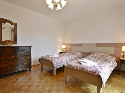 Apartment Wohnung in Valica mit Großem Garten by Interhome