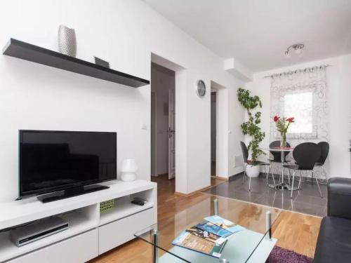 Apartment Wohnung mit Garten in der Nähe des Zentrums by Interhome