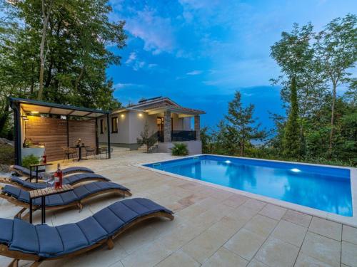 Holiday Home für 5 Personen und 1 Kind in Kukurini- Istrien - Binnenland von Istrien by Interhome