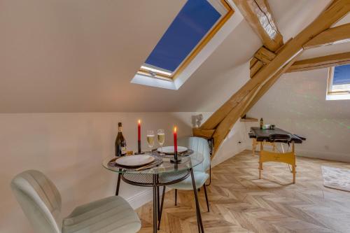 Nuotrauka iš apgyvendinimo įstaigos Cocon de charme hyper-centre mieste Montereau-faut-Yonne galerijos