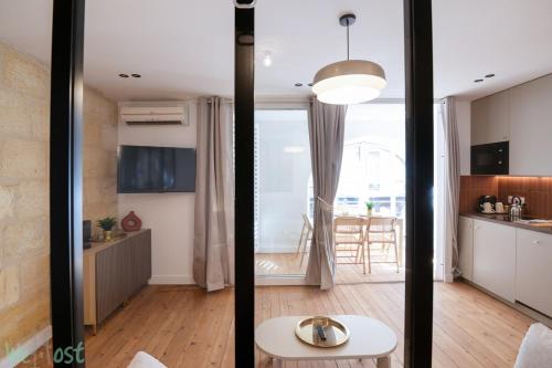 Sublime 2-bedroom apartment - Historical center