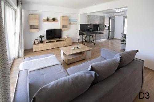 Sea view apartments in Alimos region