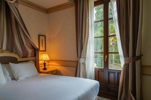 Blau Gran Hotel Las Caldas, a member of Radisson Individuals — Bedroom