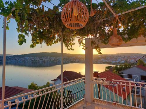 Haus am Meer Trogir, Mala Mora