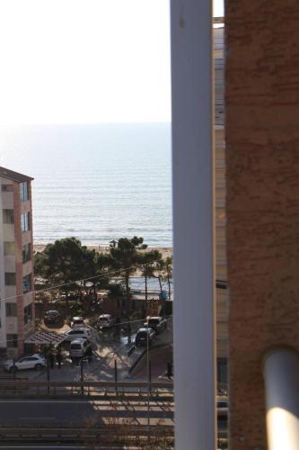 Beachside 2BR by Adriatic Living