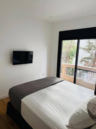 Glyfada Unique Luxury & Spacious Apartment