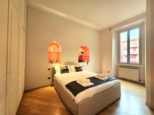 YR Apartments - Duca D'Aosta - 3 Min Walk to Central Station