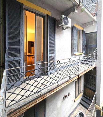 YR Apartments - Duca D'Aosta - 3 Min Walk to Central Station