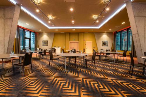 Leonardo Royal Hotel Barcelona Fira photo 58