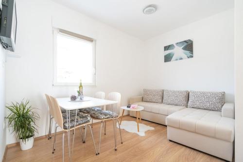 Sea view Neo Star apartment