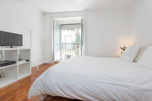 Santana Studio w/ Balcony