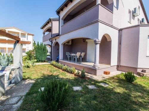 Apartment Studio apartment Ap5 by Interhome