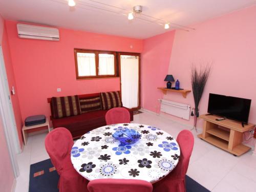 Apartment Apartman 2 by Interhome
