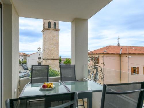 Apartment MA Premantura Luxus Apartment Nr- 3 mit Meerblick und Parkplatz für 2-2 Persone by Interhome