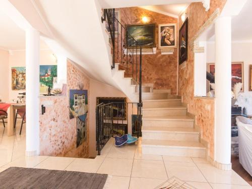 Holiday Home Wunderschöne Luxus-Familienvilla Emily by Interhome