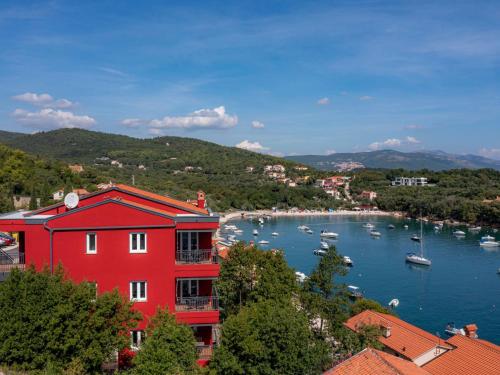 RED House Sveta Marina Apartment 3
