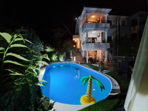 Apartment Wohnung in der Villa Emily mit herrlichem Meerblick by Interhome