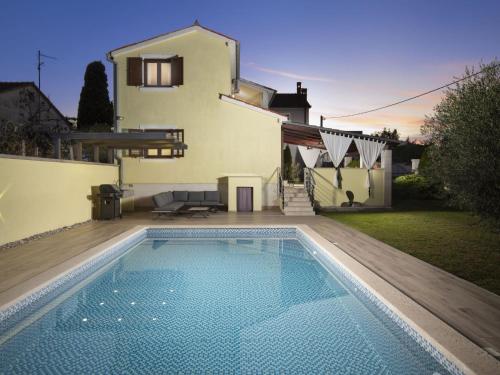 Holiday Home Captains by Interhome