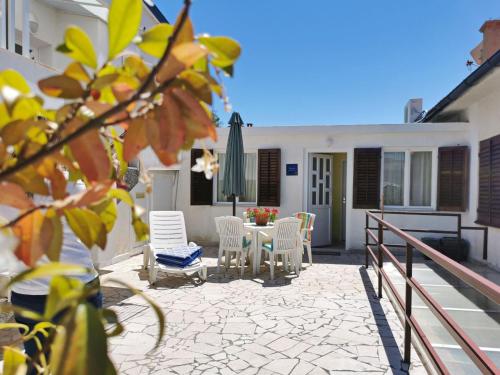 Apartment Apartment Devcic by Interhome